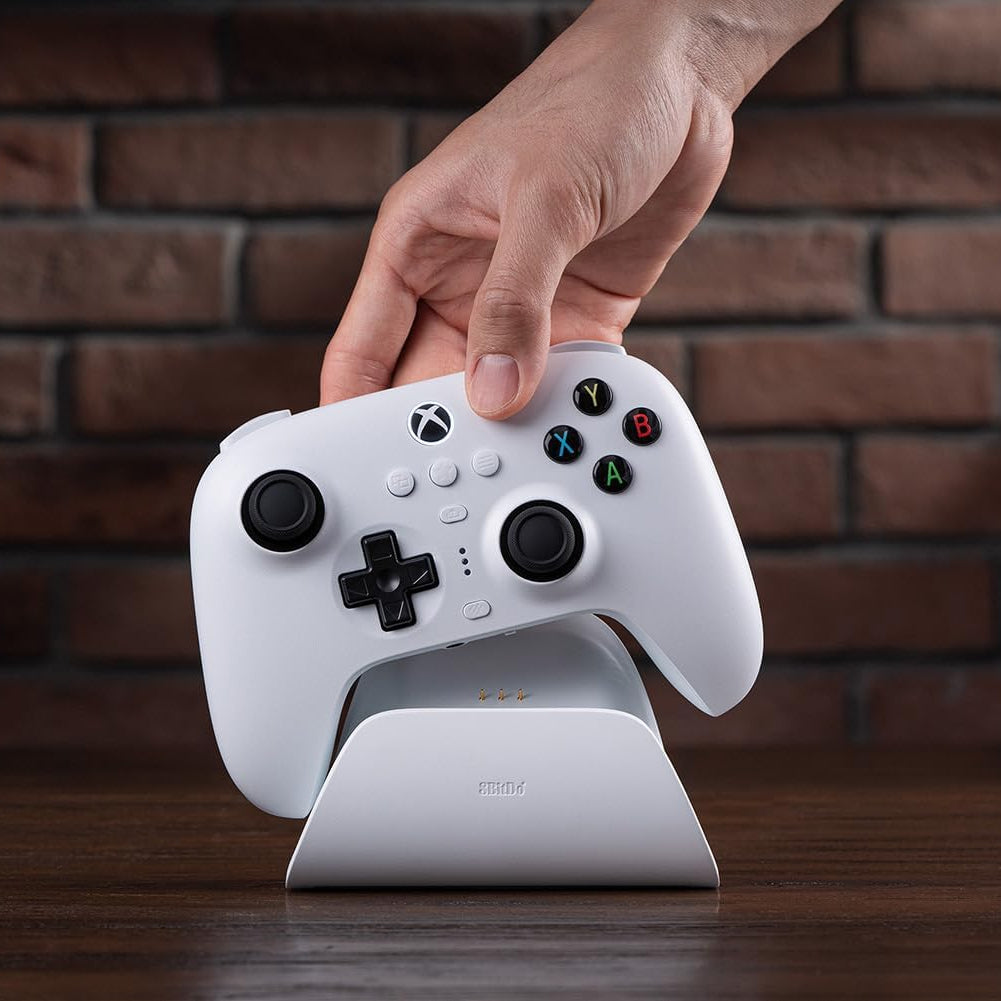 8BitDo Ultimate 3-Mode Controller White with Charging Dock.jpg