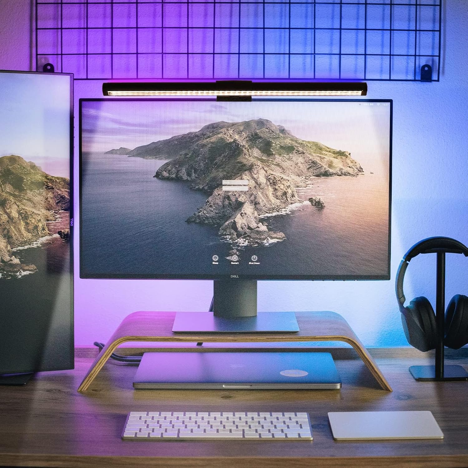 USB monitor light bar with RGB ambient backlight for gaming setup